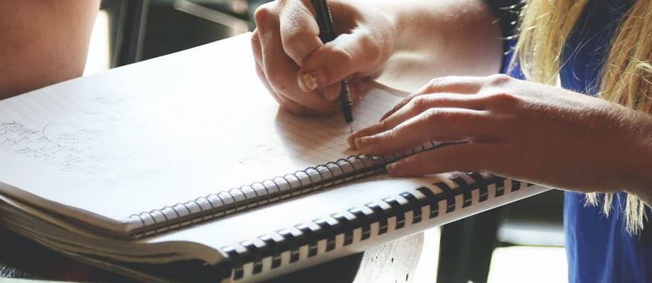 UE Amsterdam Student Learning by doing